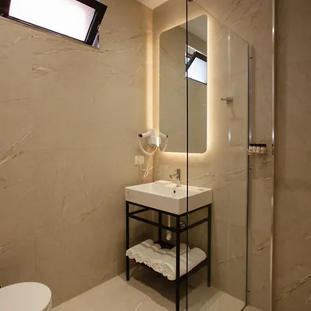 Hotel Downtown Shkoder